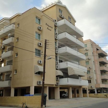 Apartments Mackenzie 1+1 라르나카 외부 사진