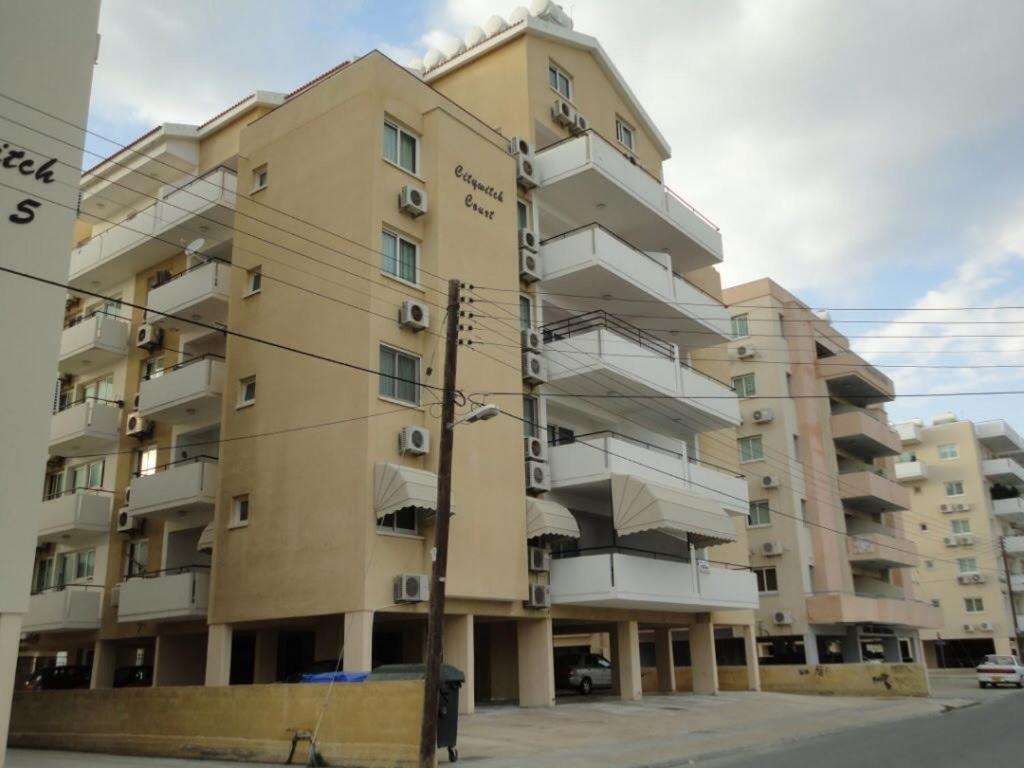 Apartments Mackenzie 1+1 라르나카 외부 사진